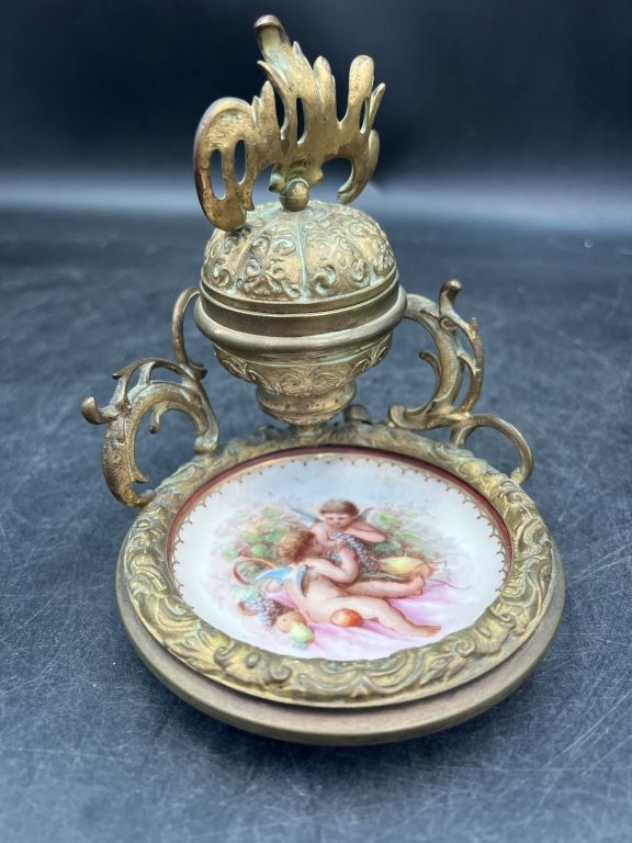 Lot 206: Vintage French Porclain Gild Bronze Inkwell