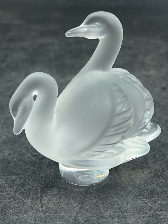 Lot 213: Lalique Birds