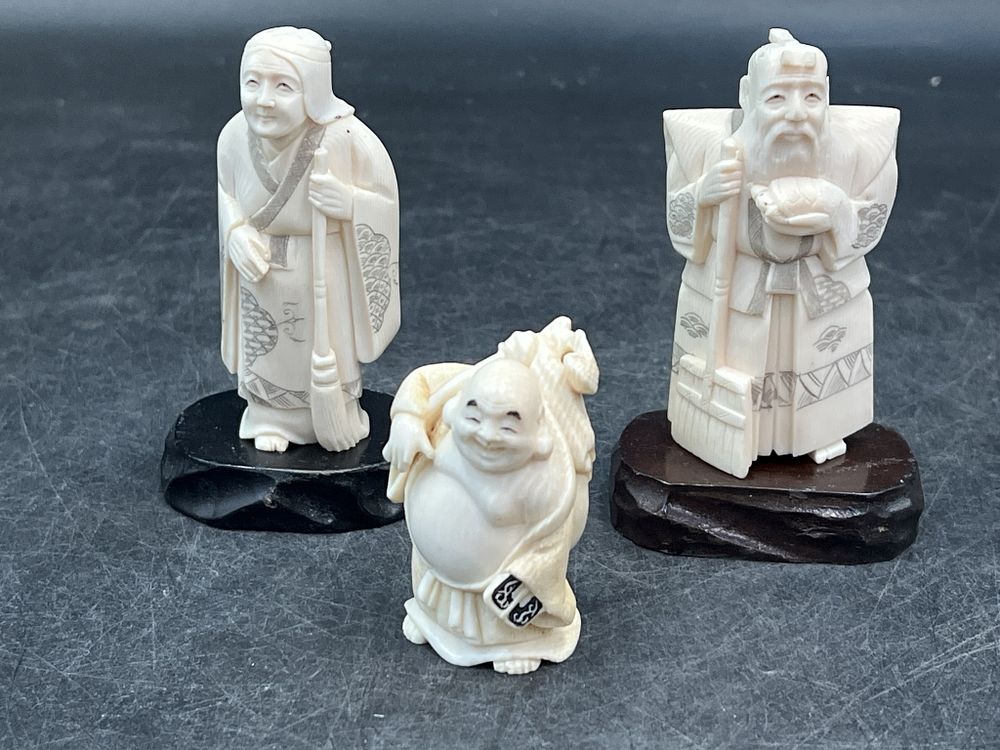 Lot 218: Carved Figures