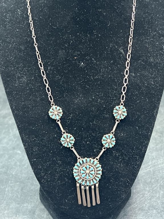 Lot 257: Early Zuni Needle Point Necklace