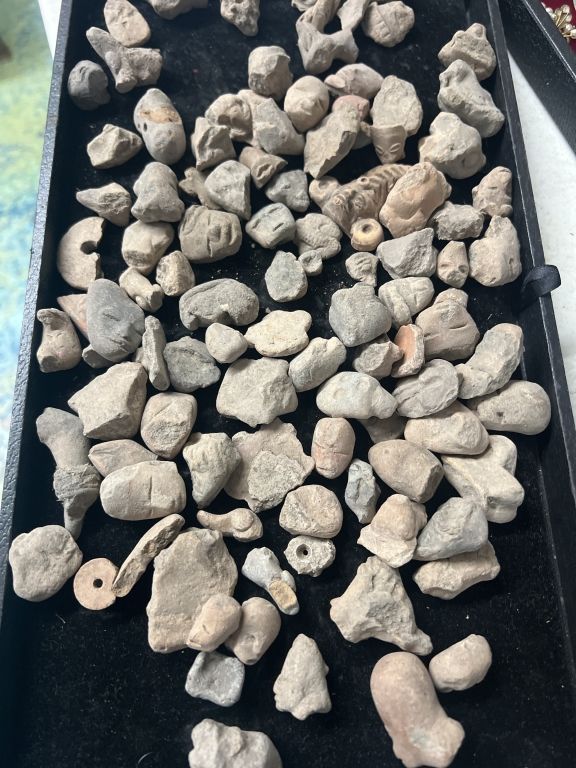 Lot 262: Vintage Pottery Head Fragments