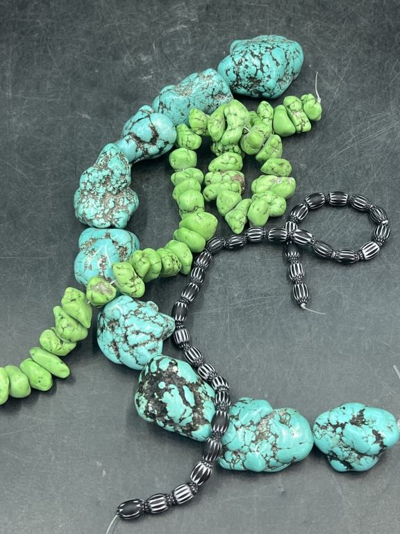 Lot 272: Beads and More