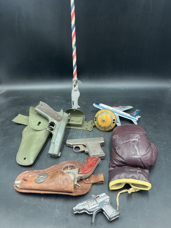 Lot 285: Vintage Mix Lot