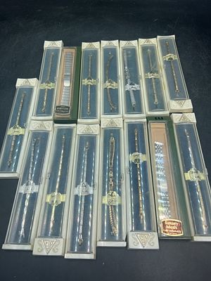 Vintage Watch Bands. All come in original plastic holders. Total of 15 in this lot. See pictures