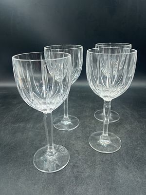 Waterford Glasses. Total of 4 int his lot. They are Marquis by Waterford Crystal. Condition is
