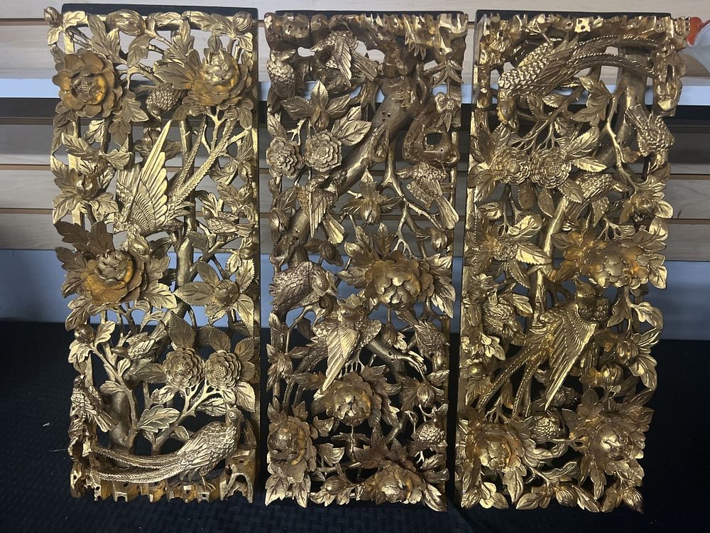 Lot 175: Antique Chinese Carved Panels Giltwood