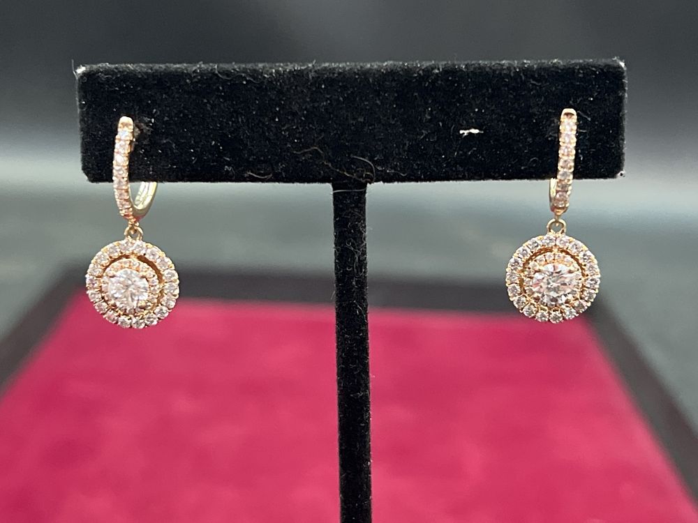 Lot 266: 14kt Earrings with Diamonds