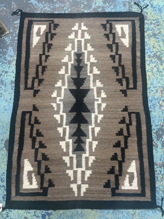 Lot 306: Vintage Navajo Indian Rug "Two Grey Hills"