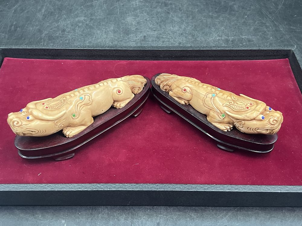 Lot 312: Vintage Early Ivory Zhaocai Pixiu Carvings