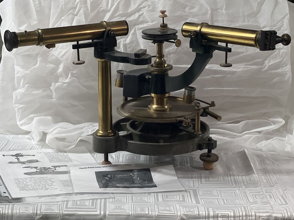 Lot 314: Antique Scientific Instrument Spectroscope