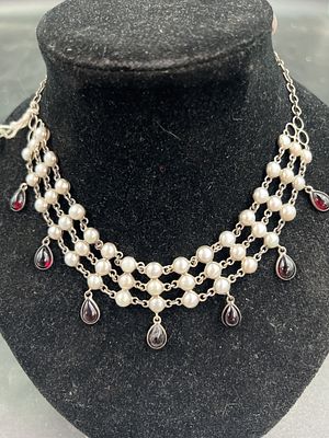 Antique Sterling Silver Cultured Pearl and Garnet. Beautiful choker styles necklace with 