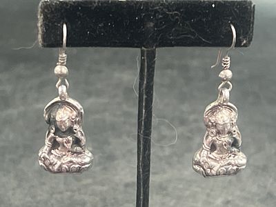 Vintage Sterling Buddha Figures Earrings. Buddha seated in meditative pose. Neat dangle earrings 