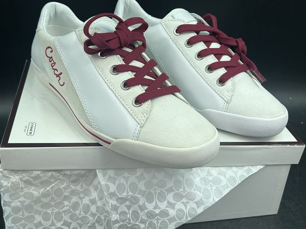 Lot 161: Coach Malli Sneakers "New"