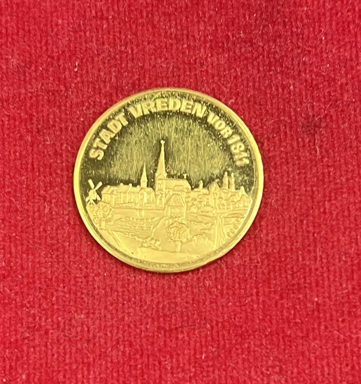 Lot 166: Germran 100 Euro Gold Goin