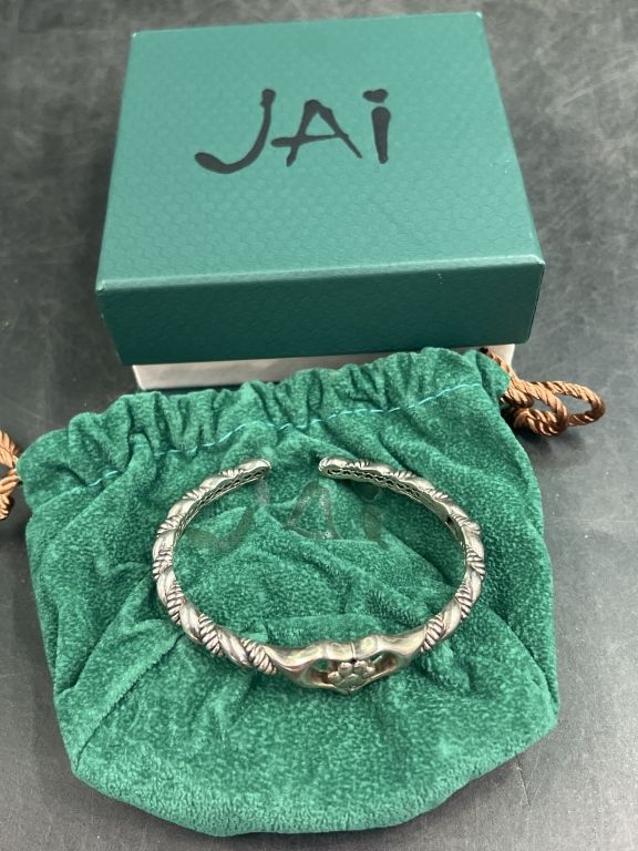 Lot 210: JAI Bali Legacy Braided Sterling Cuff