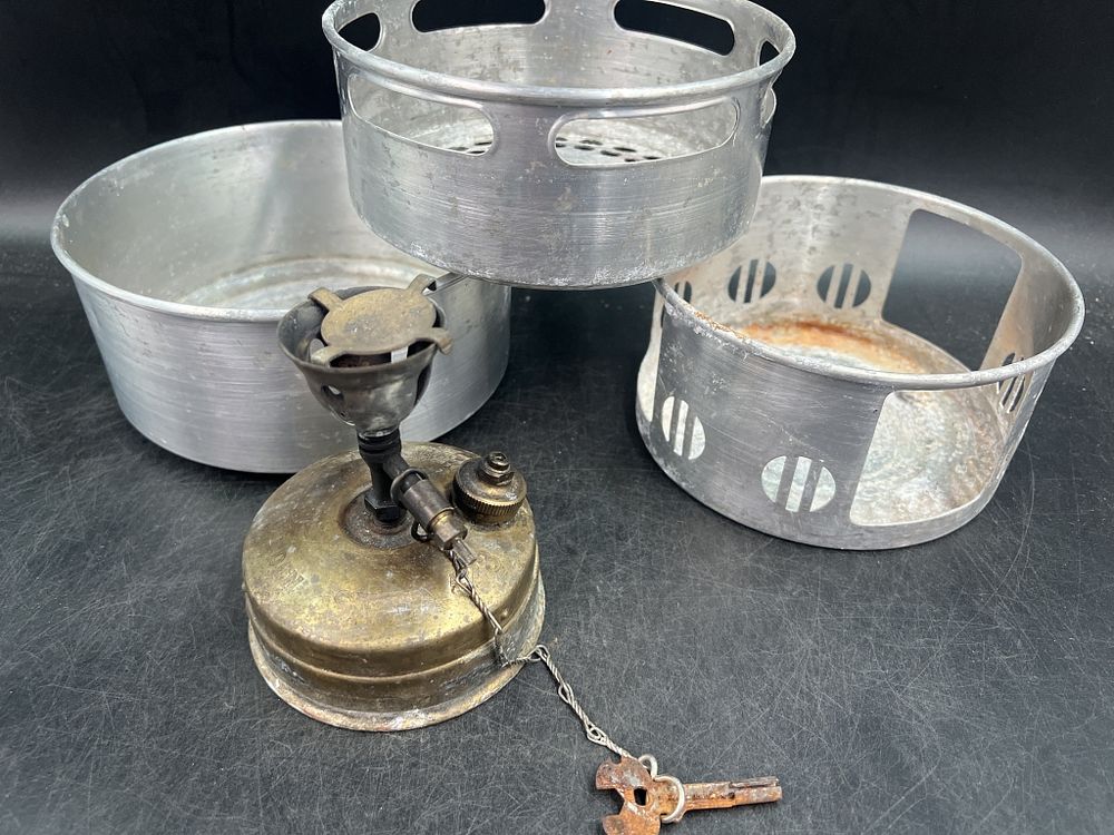 Lot 231: Vintage Optimus Svea 123 Camping Stove