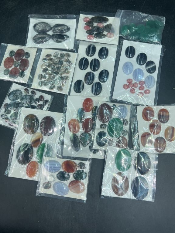 Lot 244: Cabochons Lot