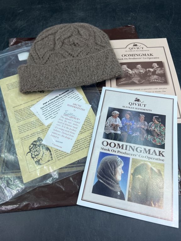 Lot 253: Arctic Qiviut Handknit Hat