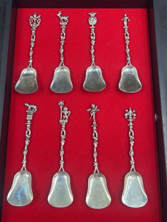 Lot 263: Antique Apostle Spoons