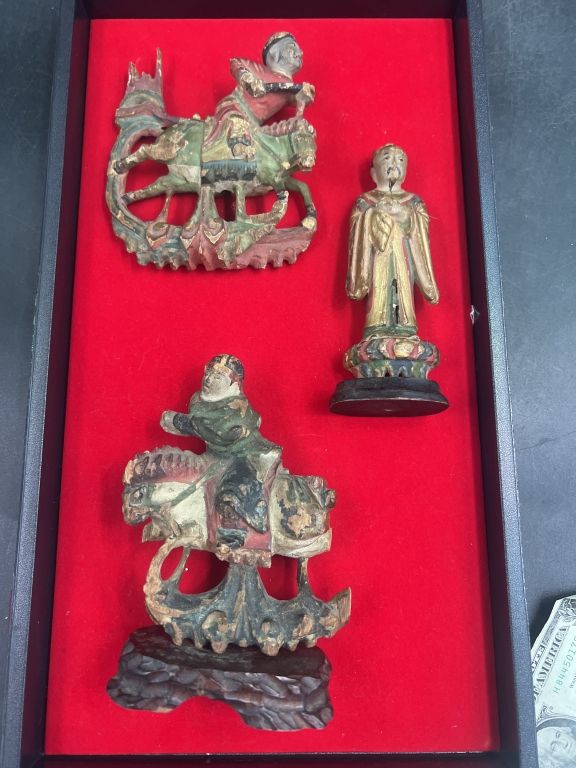Lot 265: Antique Vintage Chinese Carved Wood Figures