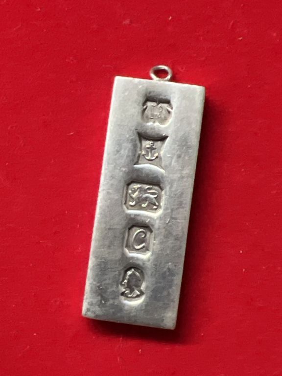 Lot 282: Vintage Sterling Silver Ingot Pendant