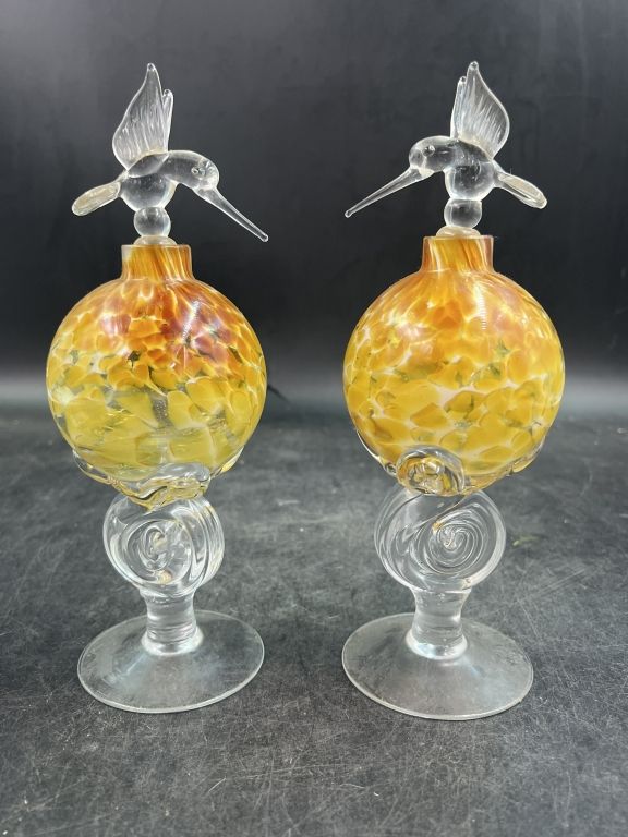 Lot 299: Vintage Art Glass Perfume Bottle