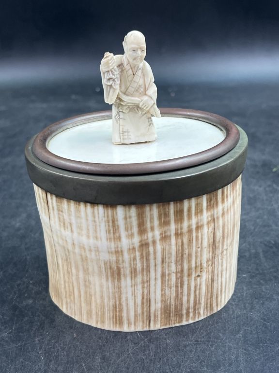 Lot 300: Japanese Ivory Okimono Figure on Brush Box
