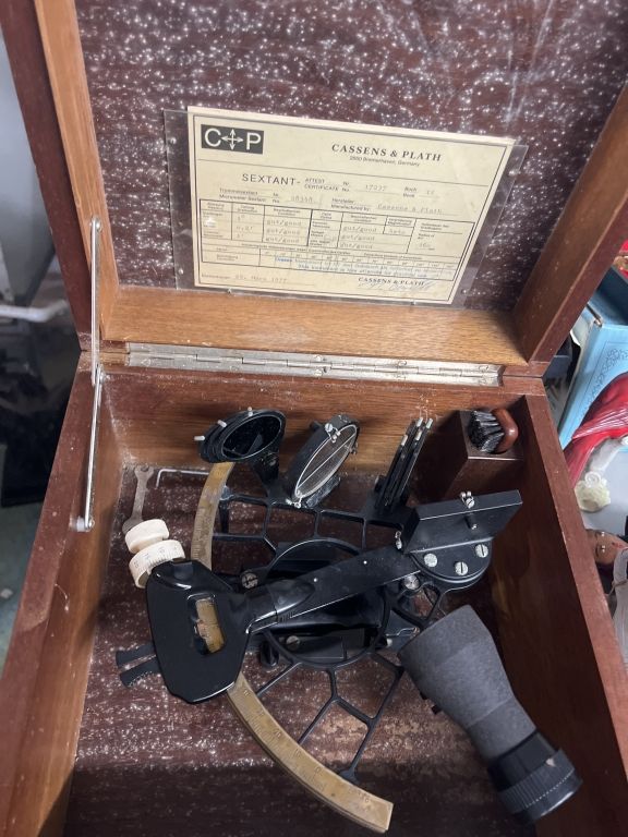 Lot 323: Cassens and Plath Sextant