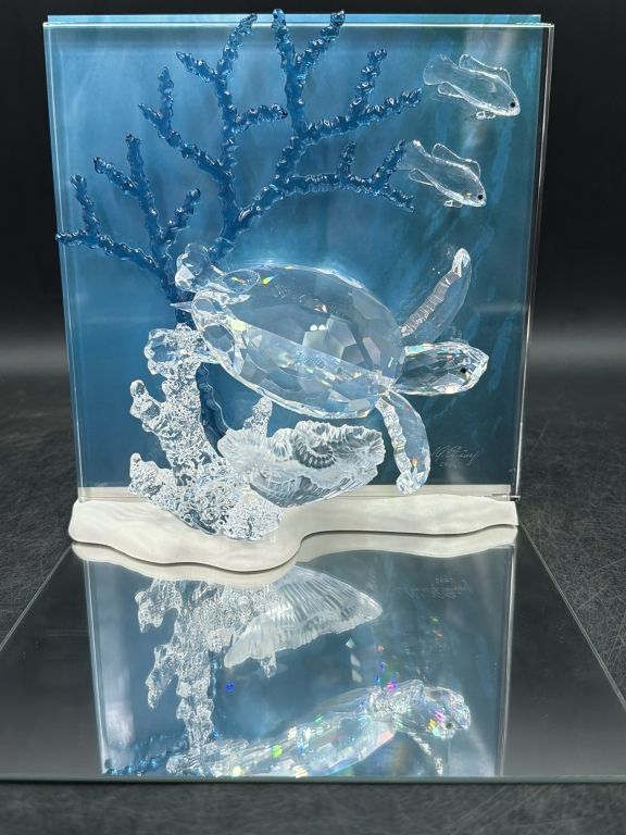 Lot 166: Swarvoski Cystal Wonders of the Sea w/Box
