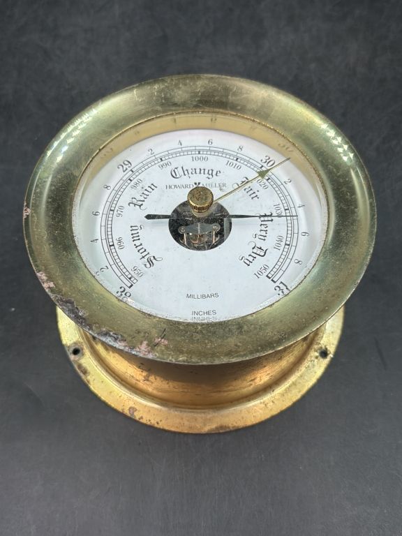 Lot 178: Howard Miller Vintage Brass Aneroid Barometer