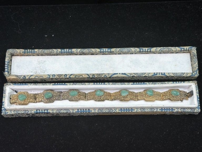 Lot 181: Vintage Jade and Gold Gilded Silver Bracelet
