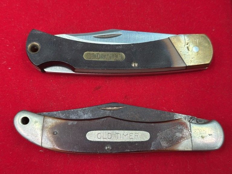 Lot 188: Schrade Pocketknives