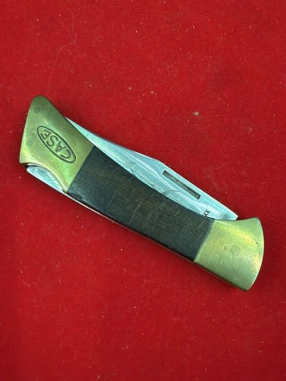 Lot 205: Case "Mako" Pocketknife