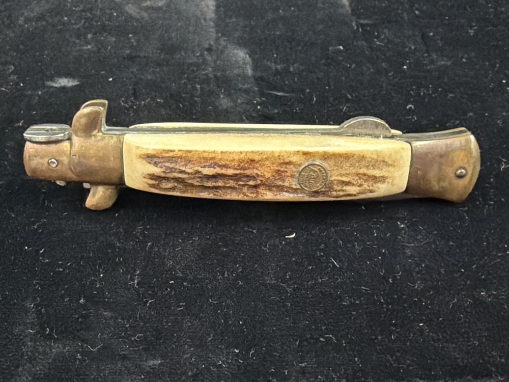 Lot 259: Vintage Italy Falcon Knife