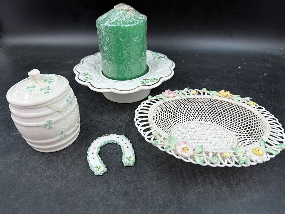 Lot 282: Vintage Porcelain Items