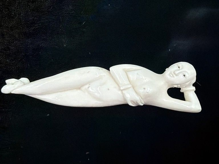 Lot 300: Vintage Ivory Doctors Lady