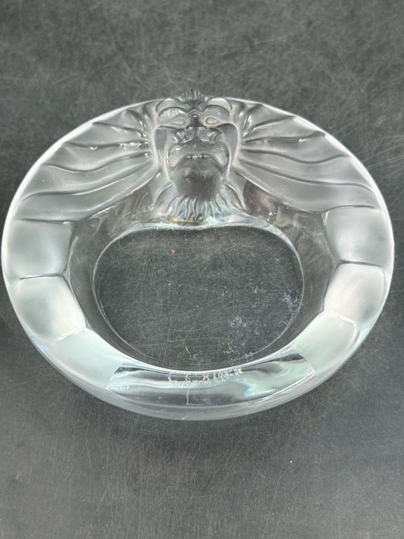 Lot 318: Laligue Crystal "Tete de Lion" Ashtray