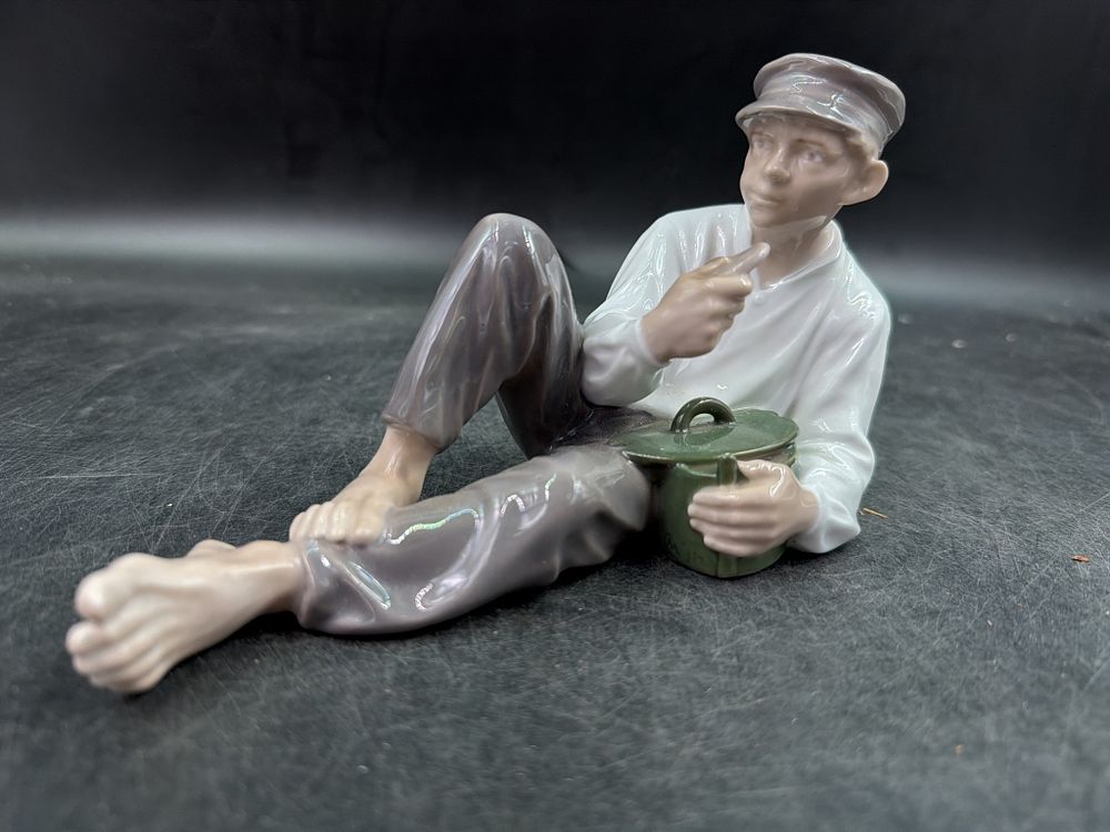 Lot 332: Vintage Royal Copenhagen "Shepherd Boy at Lunch"