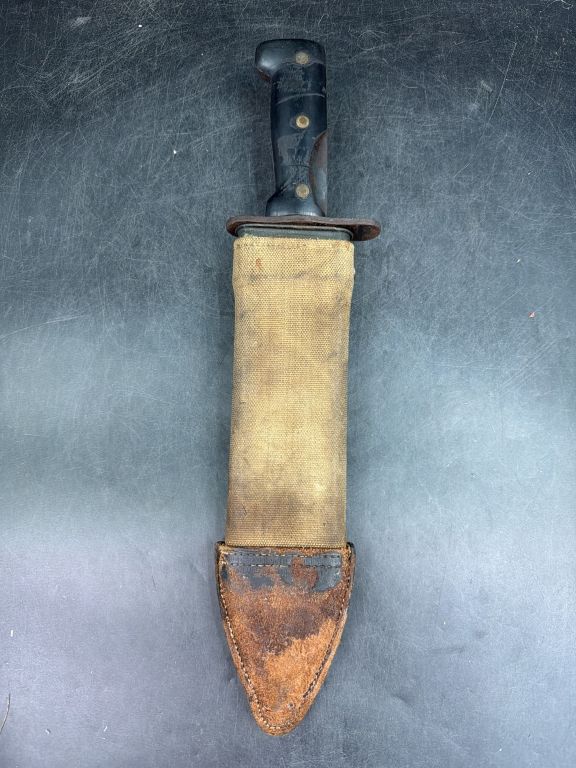 Lot 345: Vintage WWI Model 1917 Bolor Knife