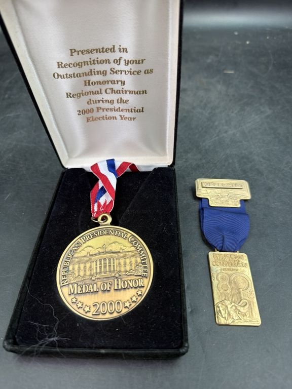 Lot 371: Vintage Politician Medals