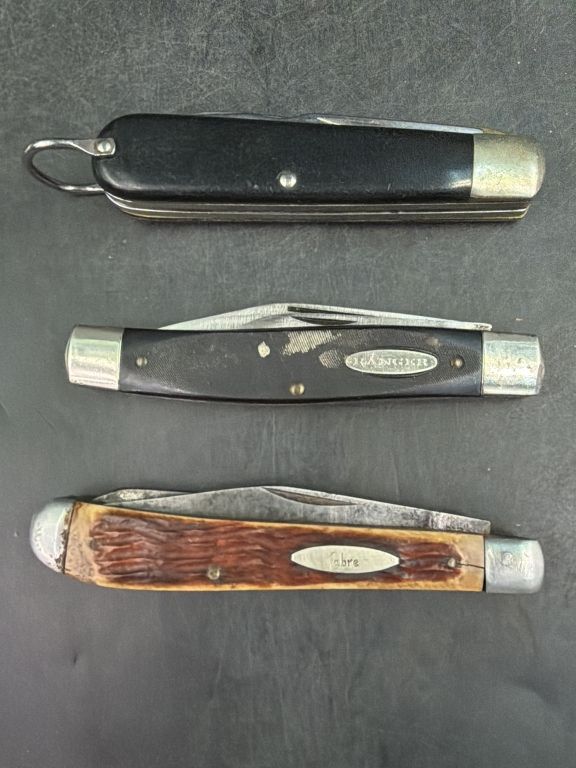 Lot 377: Vintage Pocket Knives