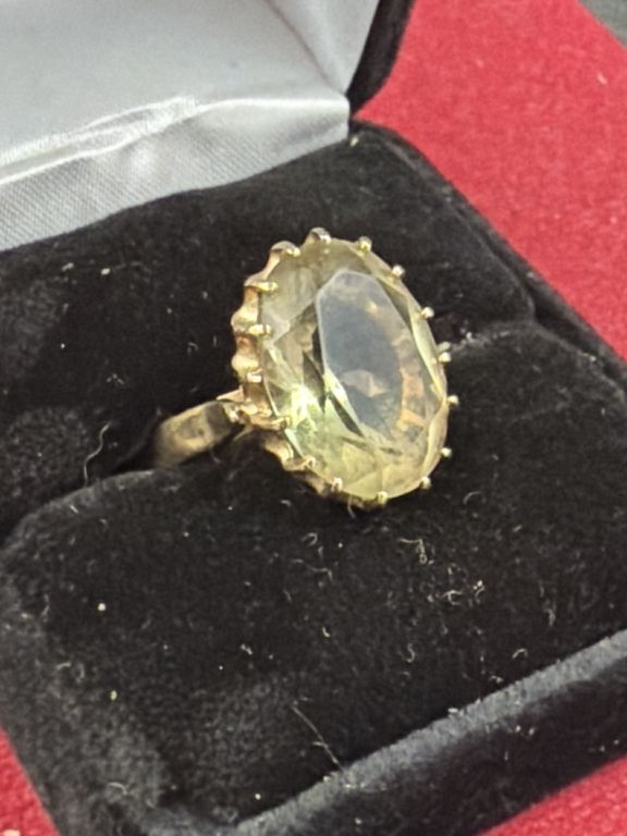 Lot 404: 14kt Gld Ring