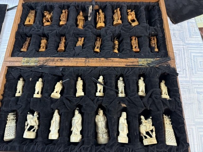 Lot 409: Vintage Chinese Ivory Carved Chest Set