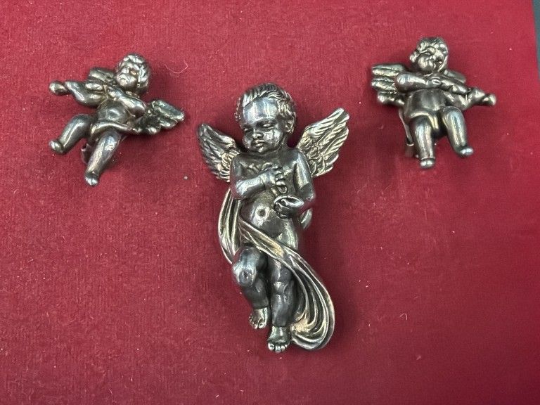 Lot 412: Vintage Sterling Cherub Jewelry