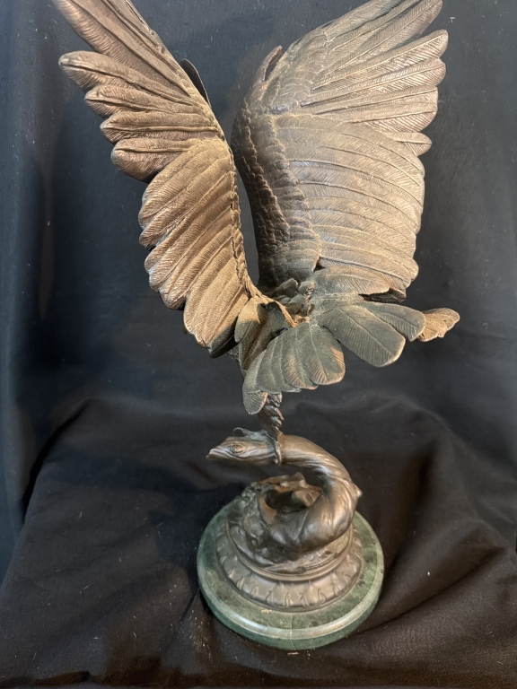 Bronze Eagle Sculpture "Jules Moigniez"