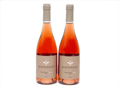 DUAS GARRAFAS DE VINHO DE ROS&Eacute; MESA DO DOURO. Duas ( 2 ) garrafas de vinho de mesa Ros&eacute; 