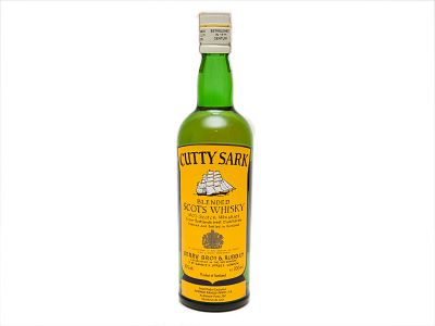 GARRAFA DE SCOTCH WHISKY. Uma ( 1 ) garrafa de Scotch Whisky “CUTTY SARK – BLENDED SCOTS WHISKY 