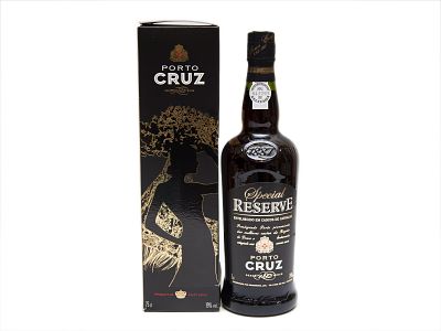 GARRAFA DE VINHO DO PORTO. Uma ( 1 ) garrafa de vinho do Porto “PORTO CRUZ – SPECIAL RESERVE” 