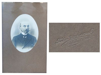 RETRATO DO 1.&ordm; CONDE DAS DEVEZAS (1846-1916) &amp; DO 2.&ordm; CONDE DAS DEVEZAS (1875-1945). 