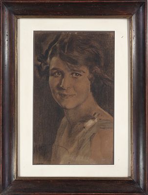 Autore del XIX-XX secolo - Ritratto femminile. Tecnica Tecnica mista su carta Misure 45,5x28 cm 